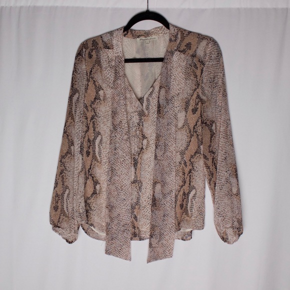 Daniel Rainn Blouse - Picture 2 of 8